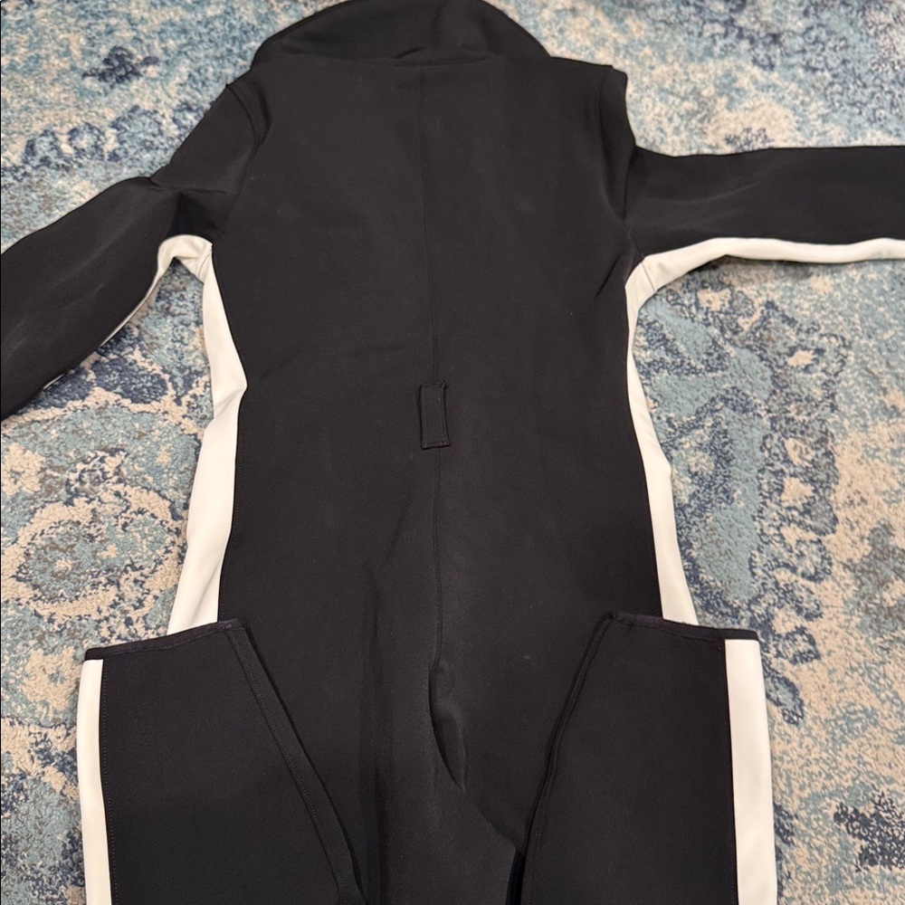 Cordova black and white ski suit medium - Picture 8 of 10